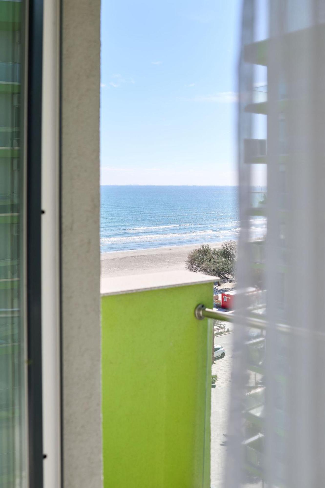 Sara Blu Apartment Spa And Pool Beach Resort Mamaia Exterior photo